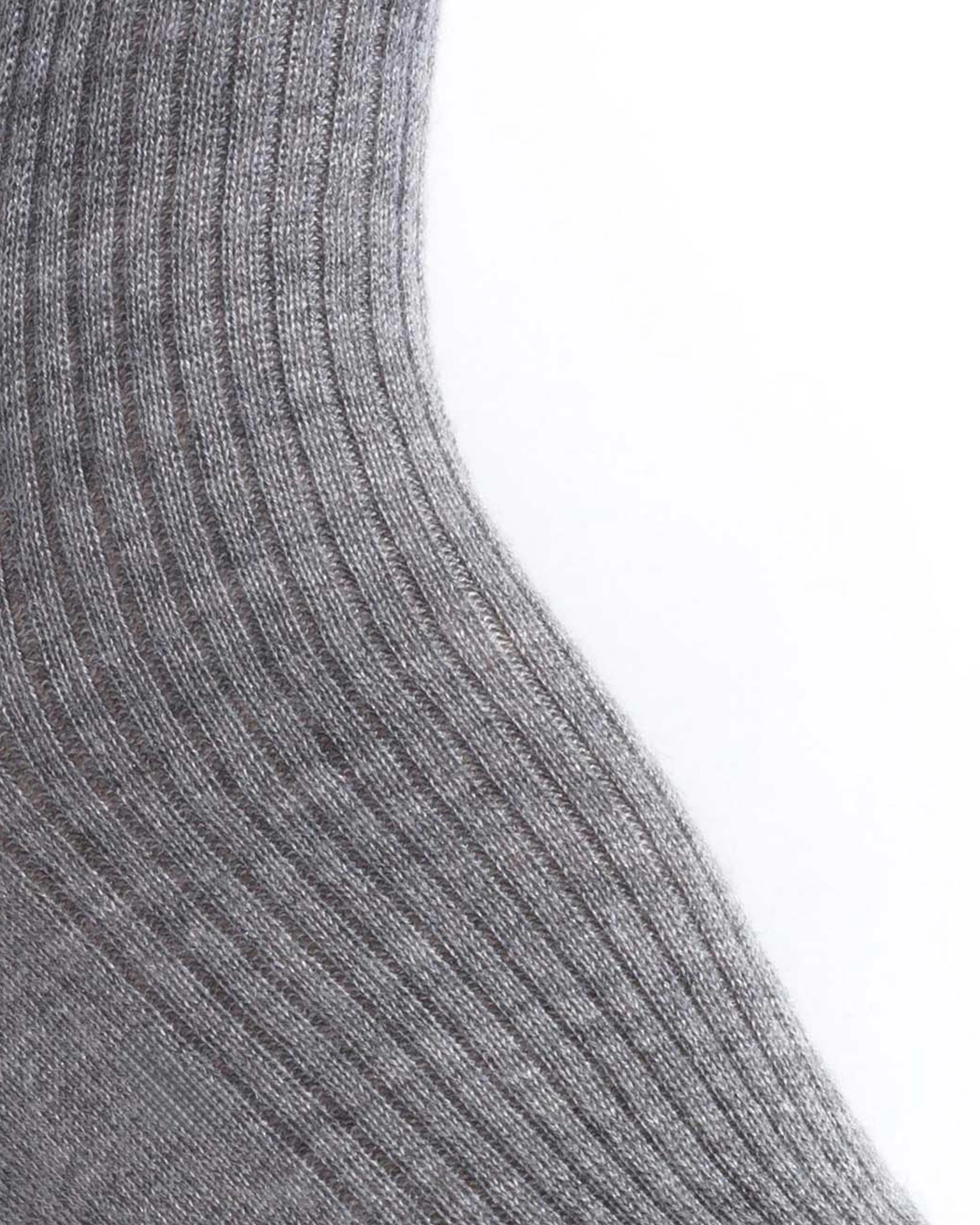 Ines knee-high silk cashmere socks 30% silk 70% cashmere Shark grey - Image 6