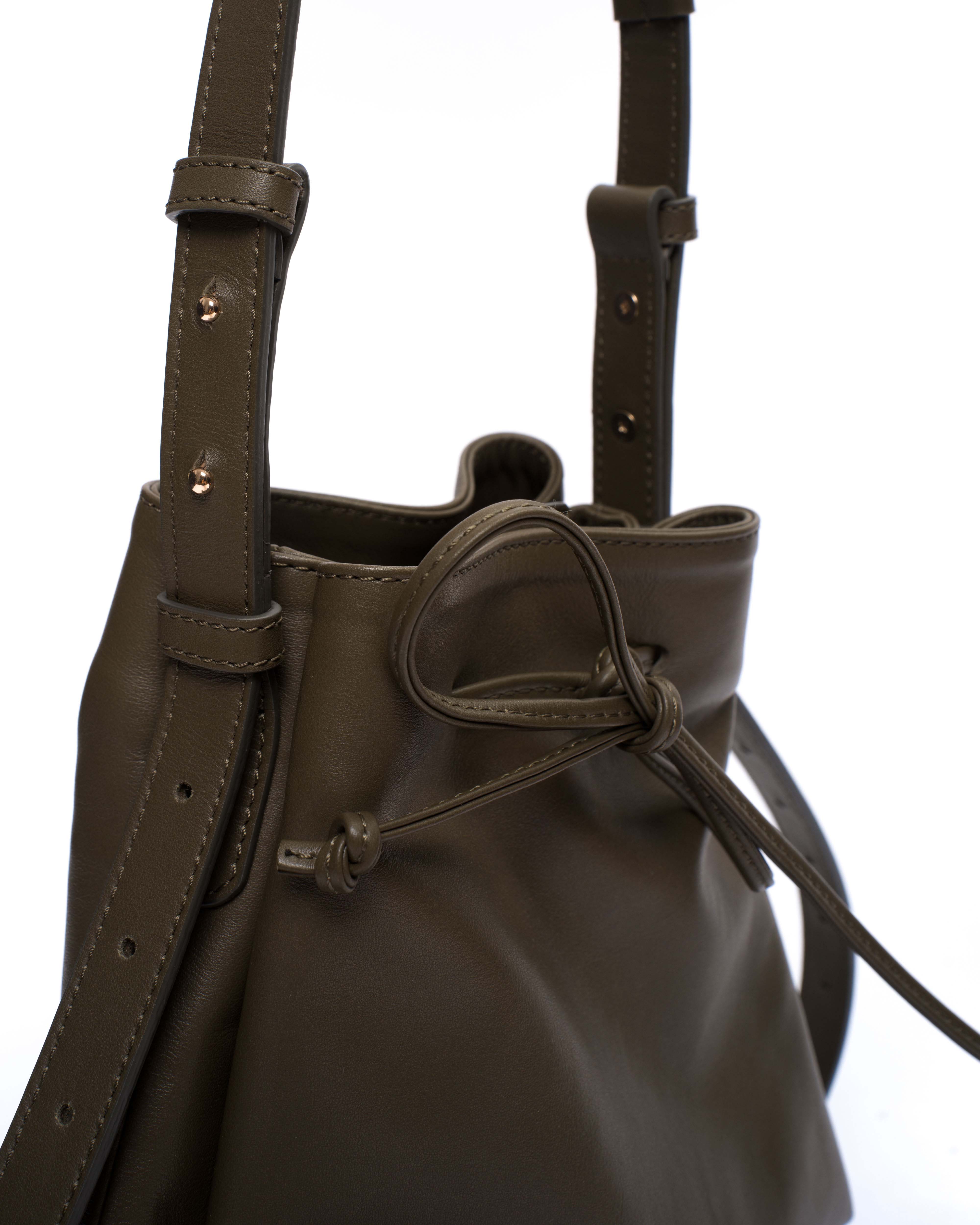 Kacey grand bucket bag Soft calf Olive green - Image 4