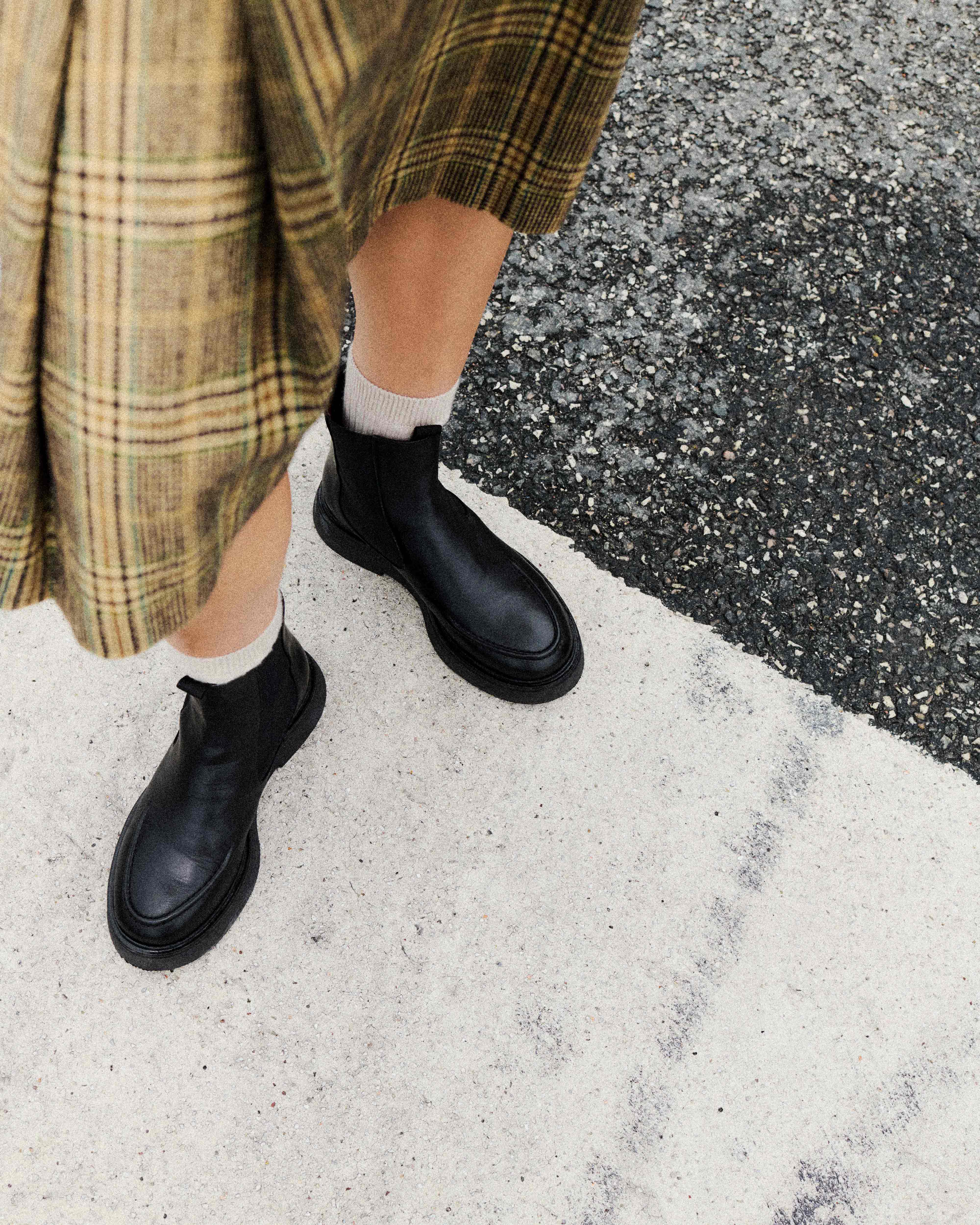 Kikie flat platform Soft calf & sole Black & black - Image 3