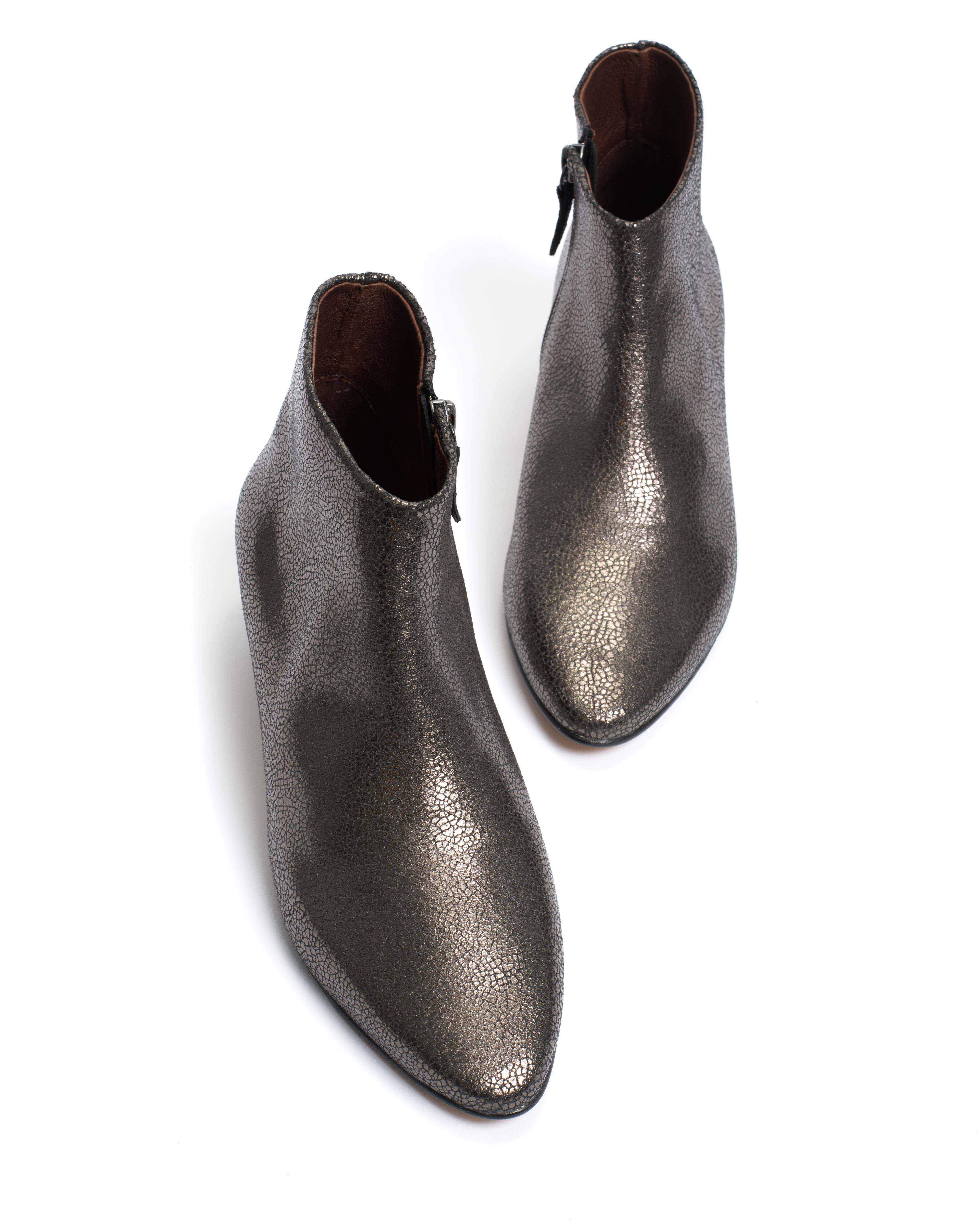Kyra Crackled metallic goat Platinum - Image 5