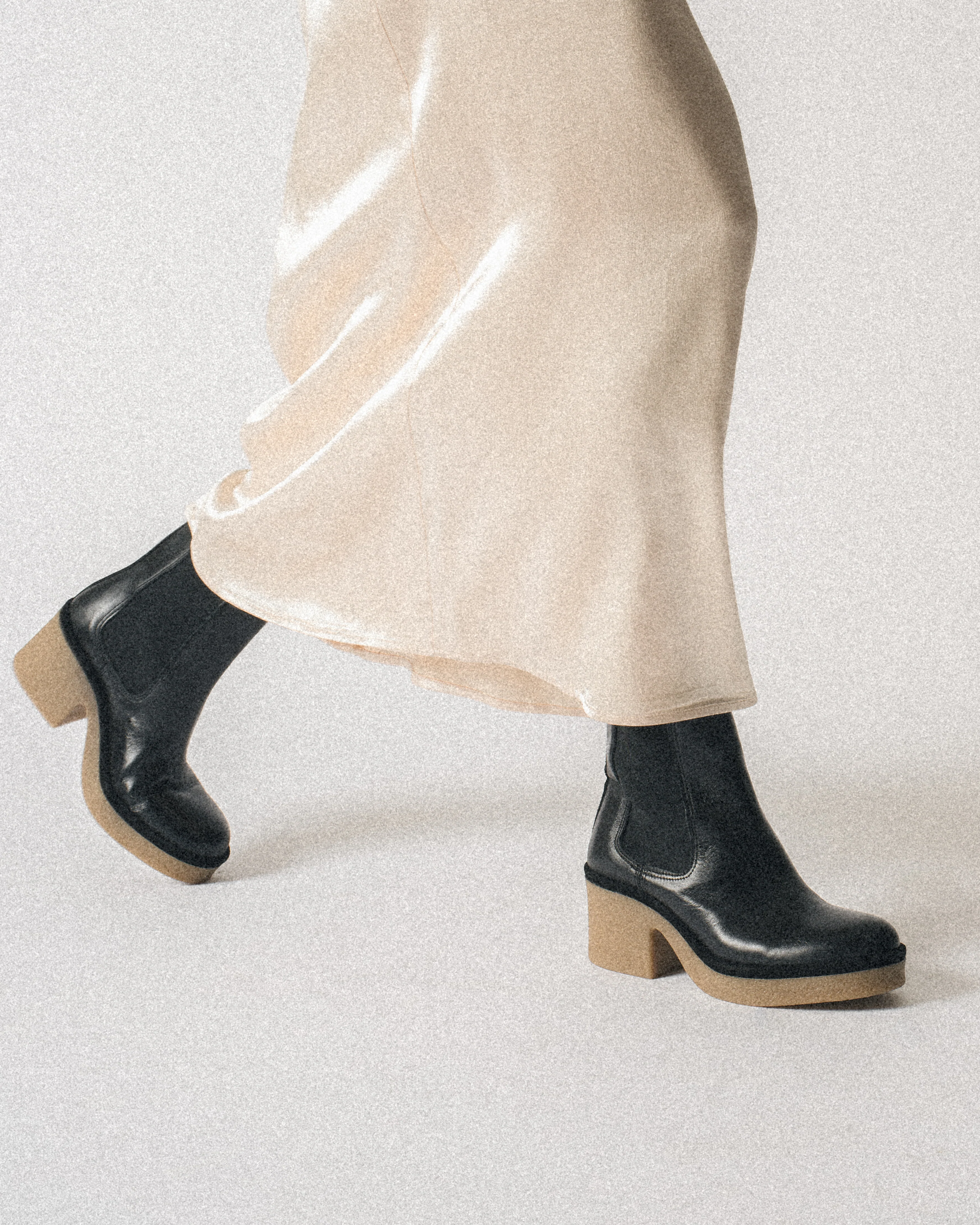 Laurell 65 platform Soft calf & sole Black & natural - Image 3