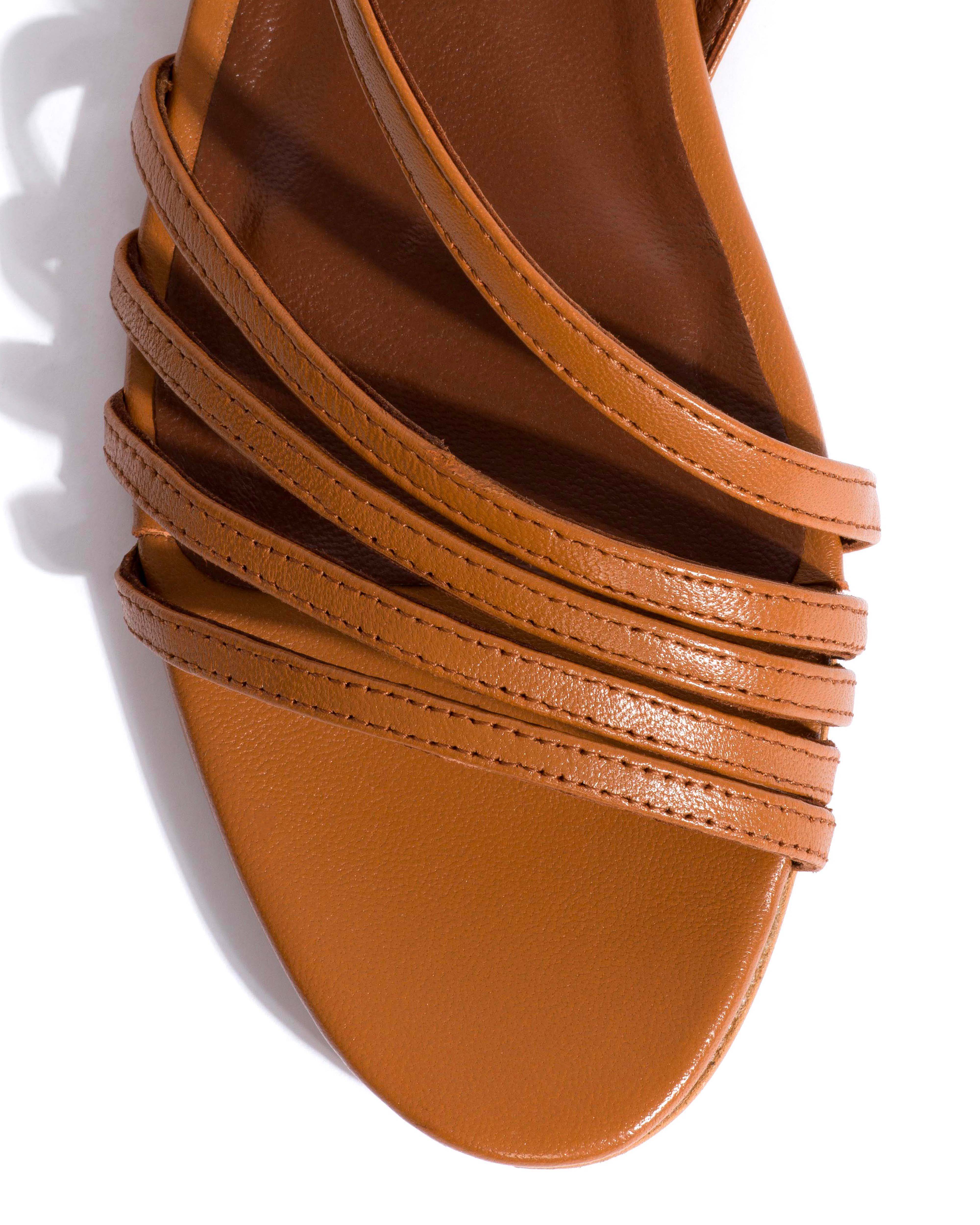 Naia 10 Shiny lamb Caramel - Image 5