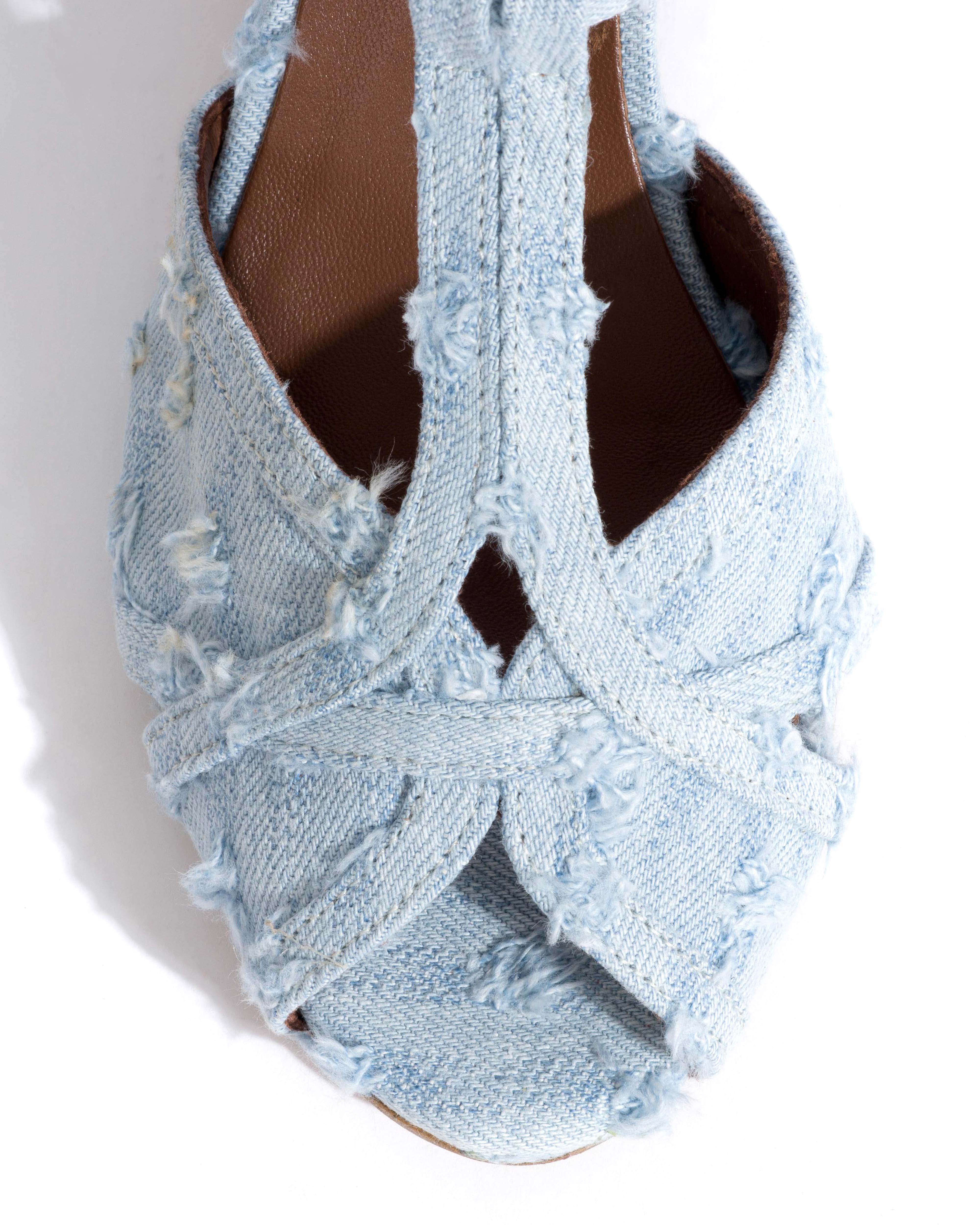 Therese 55 Denim Distressed washed blue - Image 5