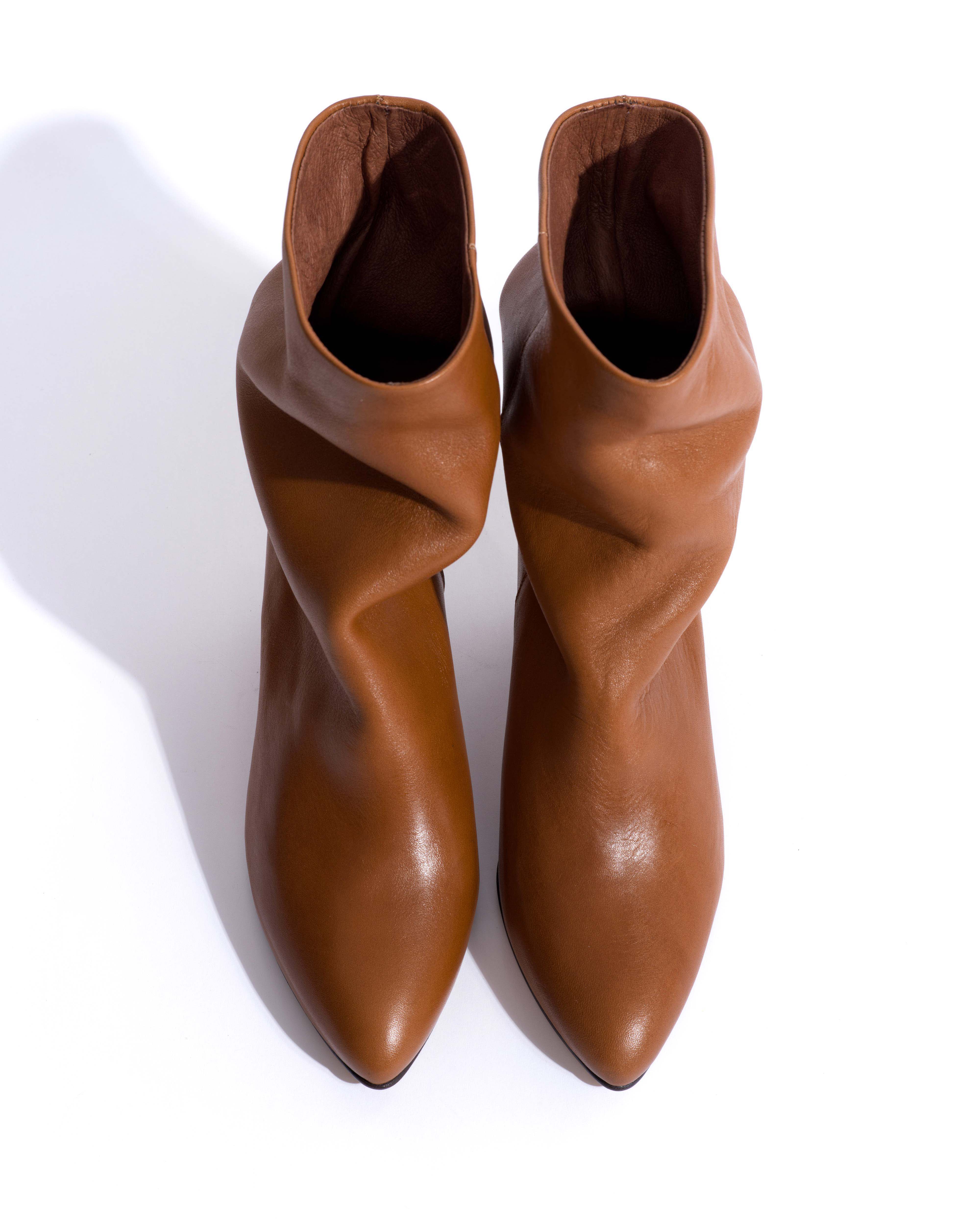 Vully 50 triangle Vegetal soft calf Cinnamon - Image 4