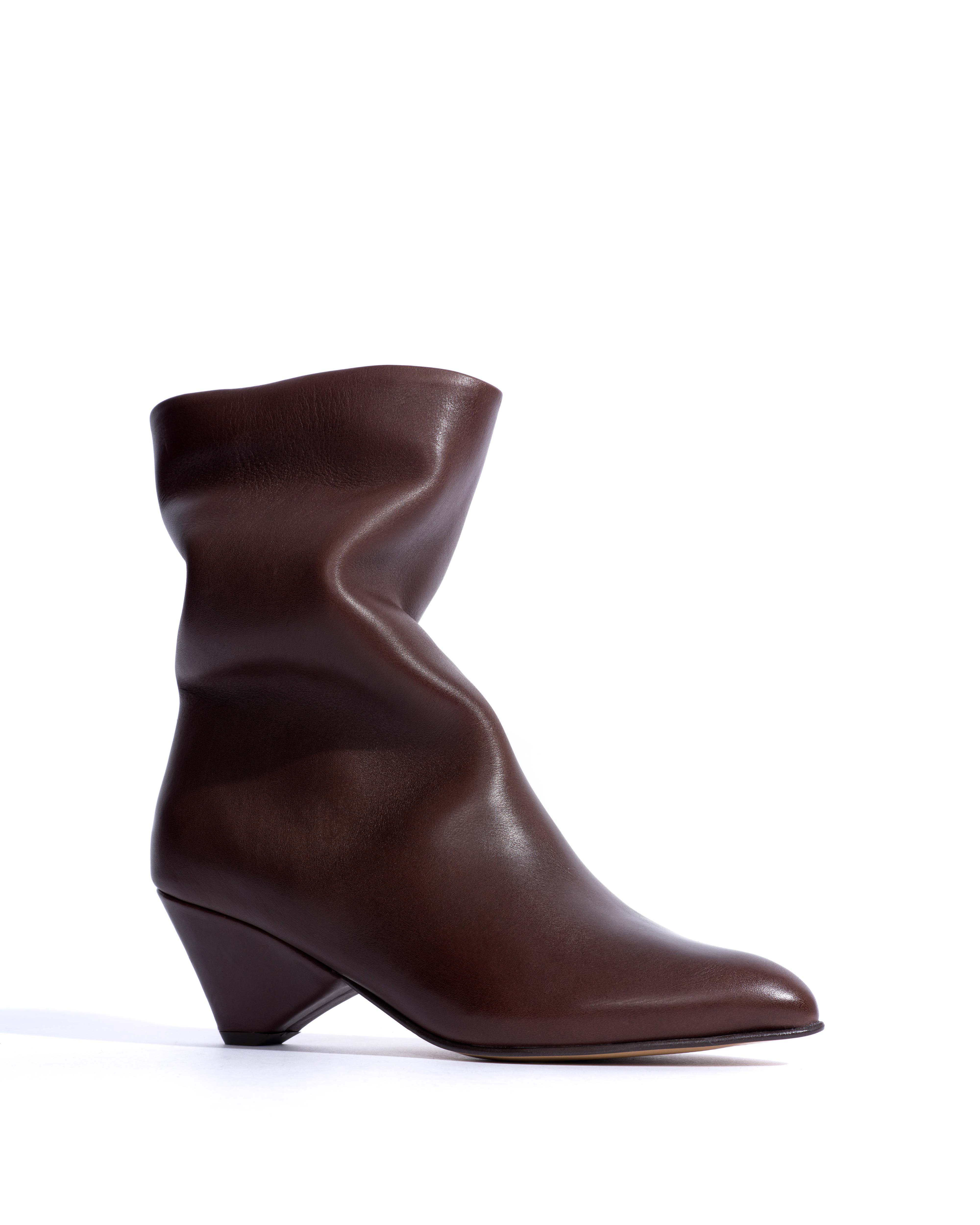 Vully 50 triangle Vegetal soft calf Coffee brown - Image 2
